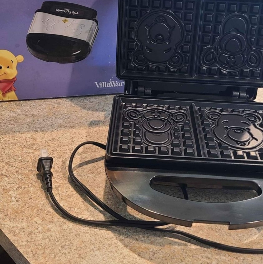 Winnie the Pooh waffle maker